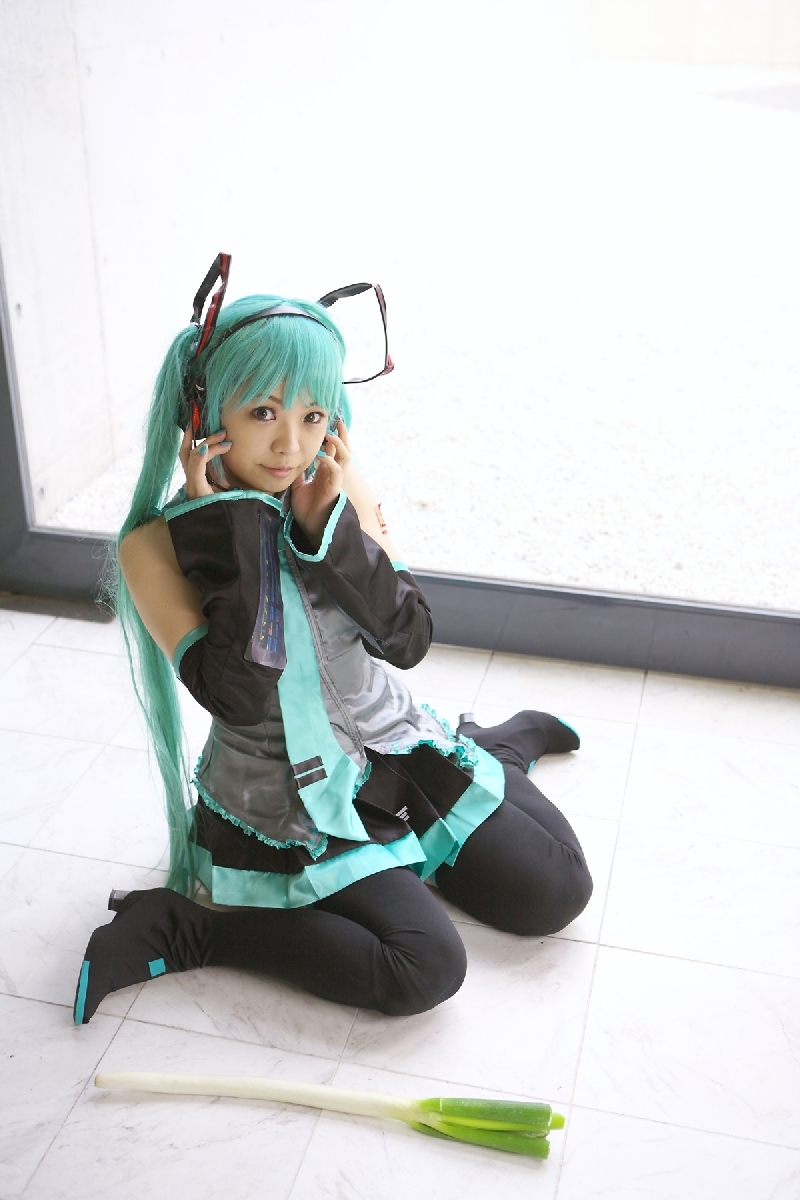 [Cosplay]  Vocaloid - Sexy Hatsune Miku